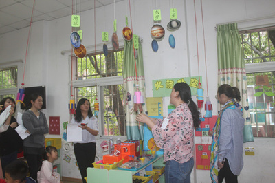 校幼兒園開展環(huán)境、衛(wèi)生評(píng)比活動(dòng)，教學(xué)演示用品綻放新光彩